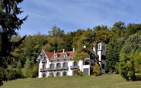 Maison De Vacances Le Domaine De Dony À